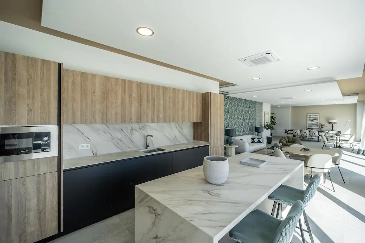 Luxury Oasis Escape Apartment Estepona
