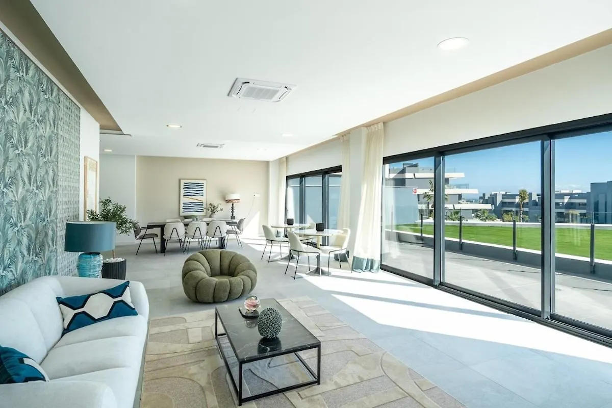 Luxury Oasis Escape Apartment Estepona