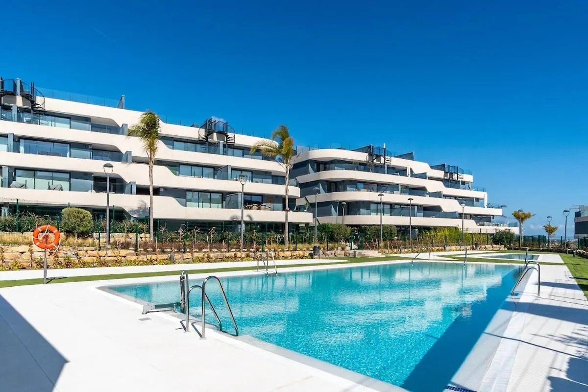 Luxury Oasis Escape Apartment Estepona