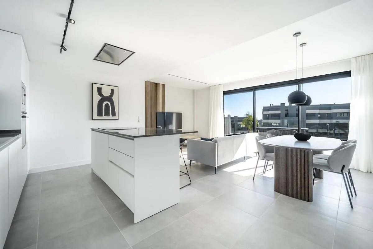 Luxury Oasis Escape Apartment Estepona
