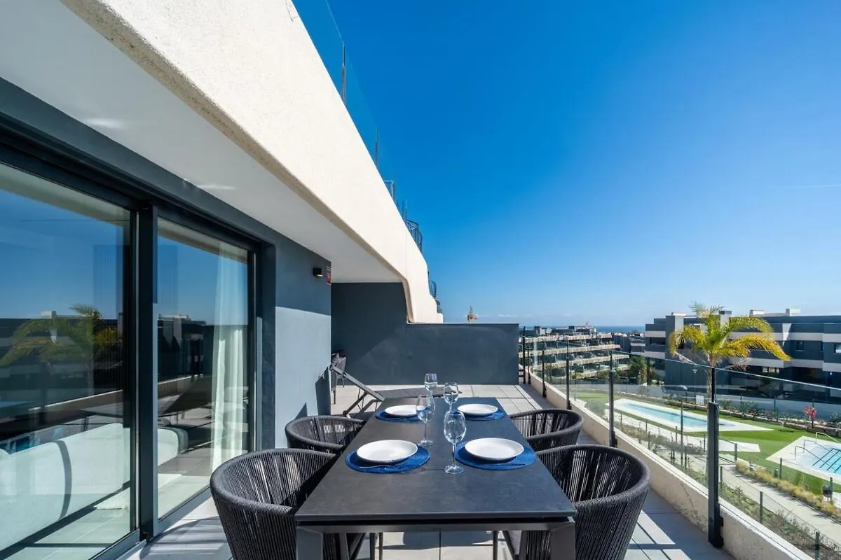 Luxury Oasis Escape Apartment Estepona
