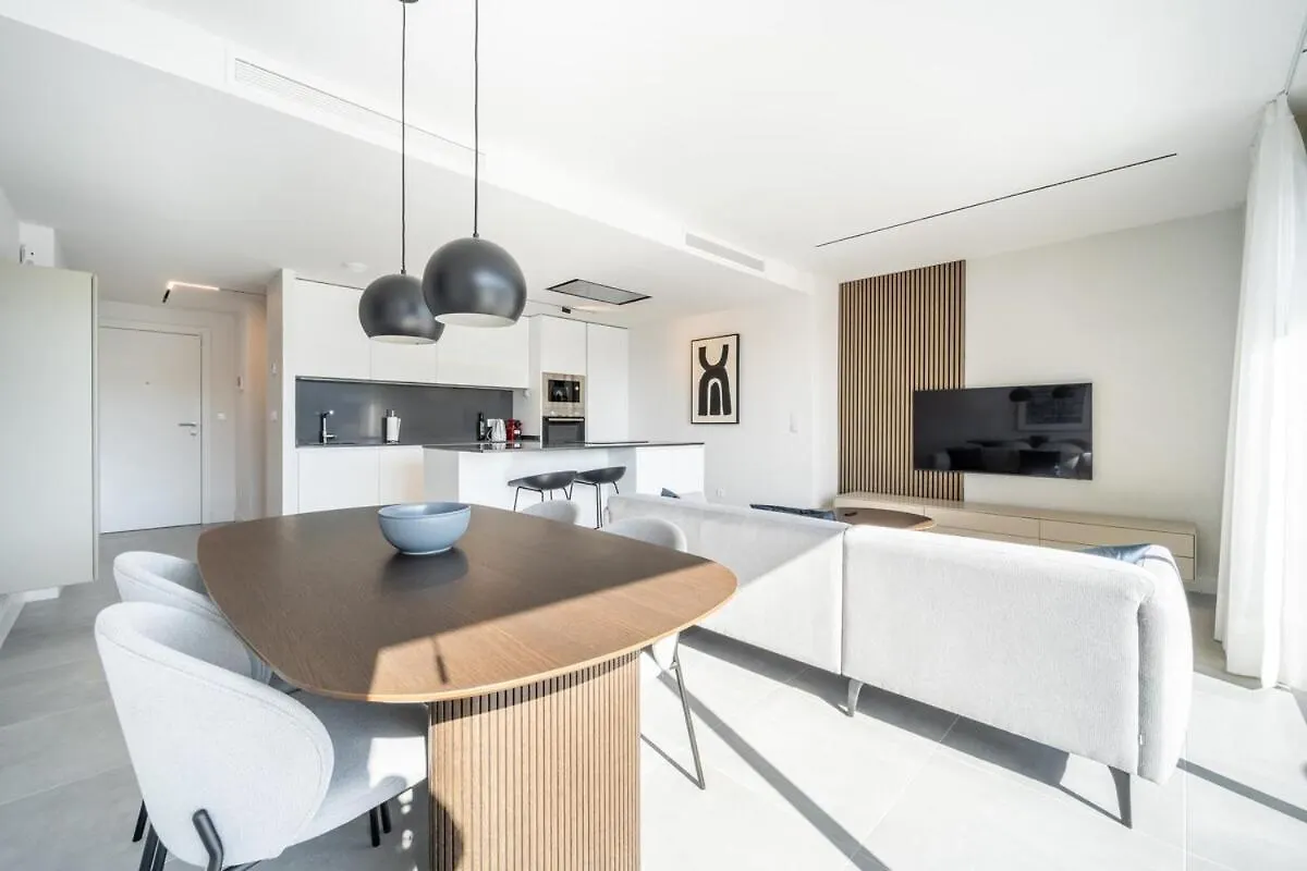 Luxury Oasis Escape Apartment Estepona